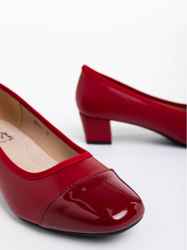Дамски спортни обувки с ток червени от екологична кожа Reine, 4 - Kalapod.bg