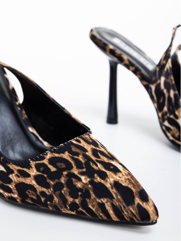 Дамски обувки с ток  леопардови от текстилен материал Idonea, 6 - Kalapod.bg