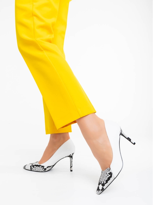 Дамски обувки с ток бели  от екологична кожа и текстилен материал Sariah, 3 - Kalapod.bg