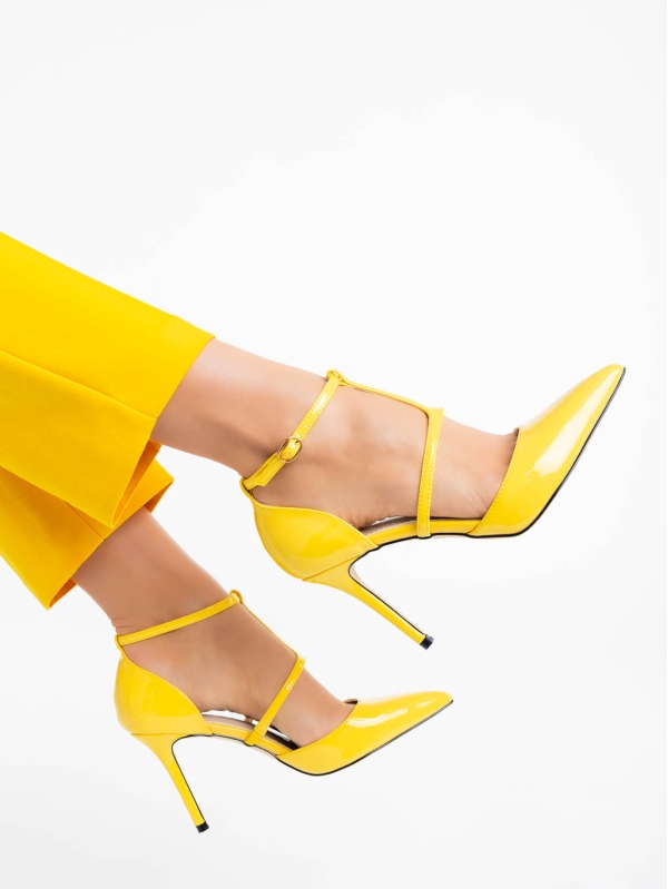 Дамски обувки с ток жълти от лачена екологична кожа Zarela, 4 - Kalapod.bg
