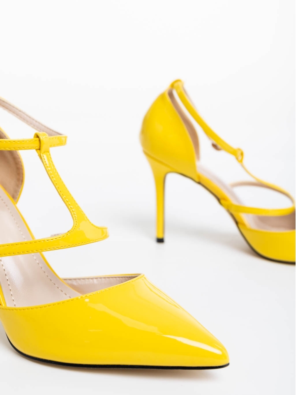 Дамски обувки с ток жълти от лачена екологична кожа Zarela, 6 - Kalapod.bg
