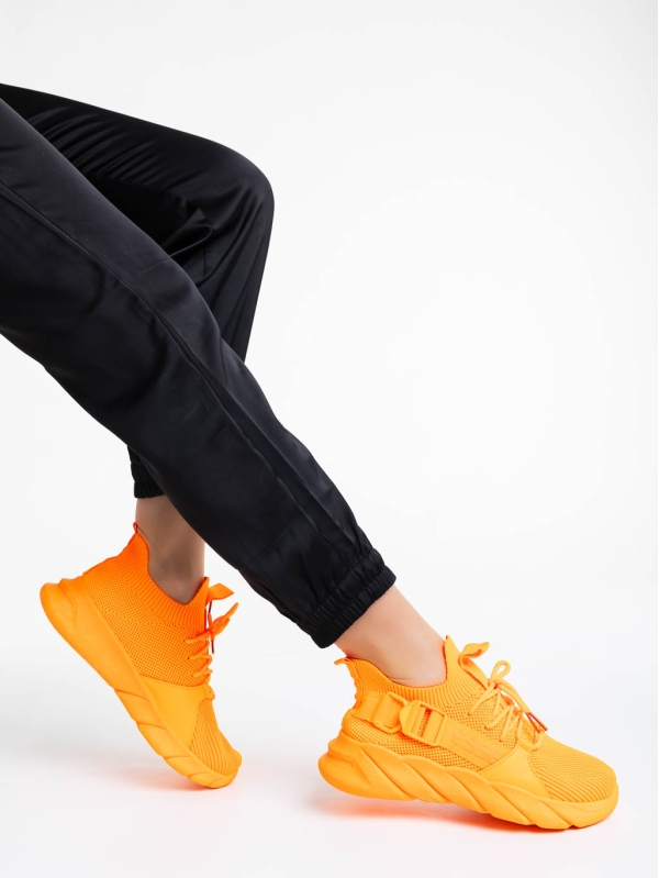 Дамски спортни обувки оранжеви от текстилен материал Renie - Kalapod.bg
