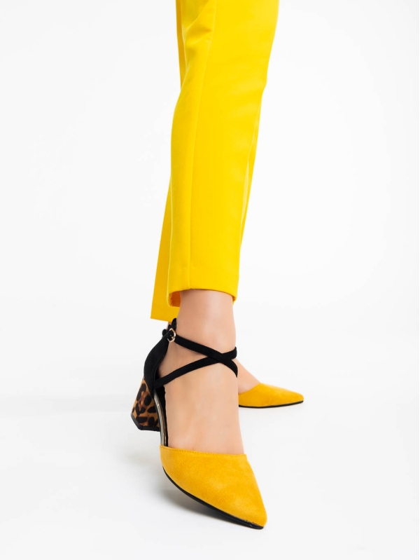 Дамски обувки с ток жълти от текстилен материал Sisley, 2 - Kalapod.bg