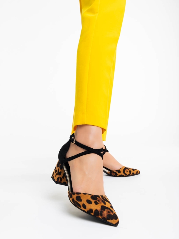 Дамски обувки с ток леопардови от текстилен материал Sisley, 2 - Kalapod.bg