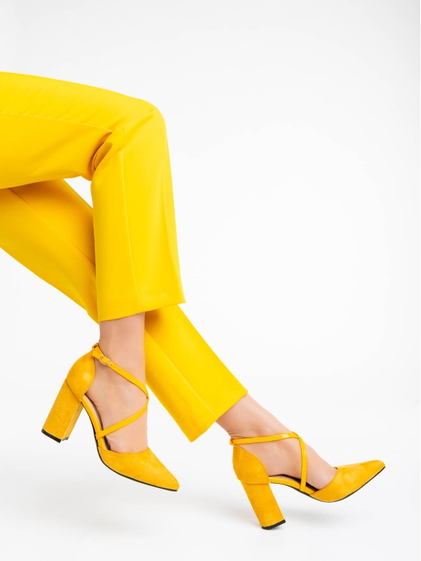 Дамски обувки с ток жълти от текстилен материал Sirenna, 4 - Kalapod.bg