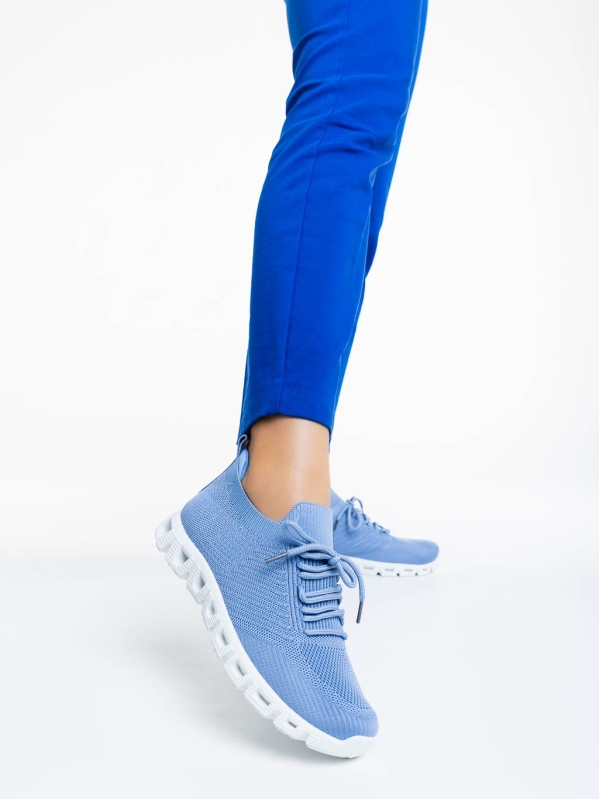 Дамски спортни обувки сини от текстилен материал Romeesa, 2 - Kalapod.bg