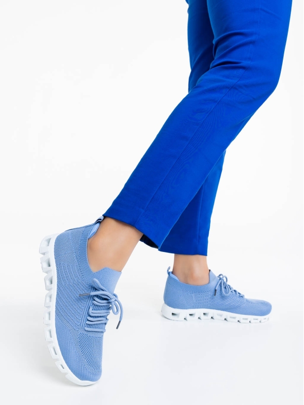 Дамски спортни обувки сини от текстилен материал Romeesa, 3 - Kalapod.bg