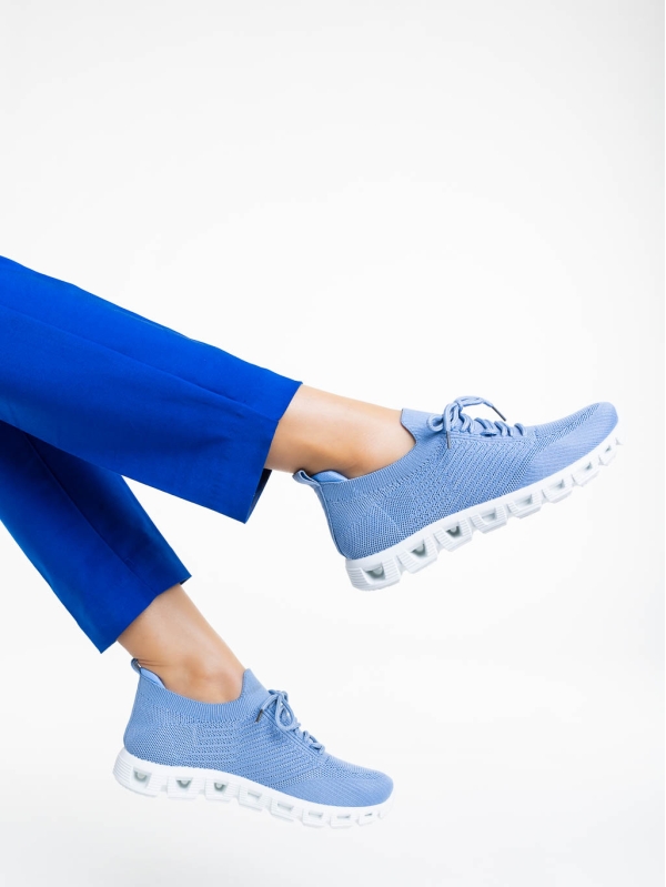 Дамски спортни обувки сини от текстилен материал Romeesa - Kalapod.bg