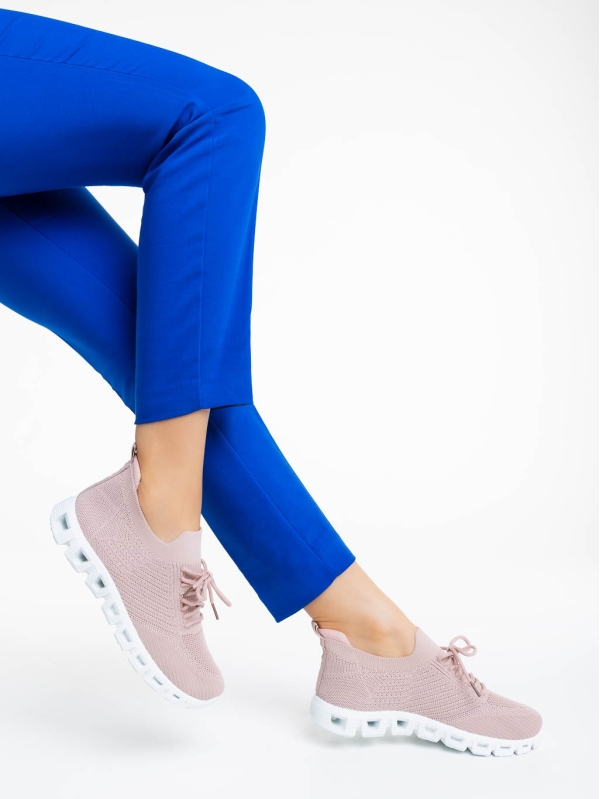 Дамски спортни обувки розови от текстилен материал Romeesa - Kalapod.bg