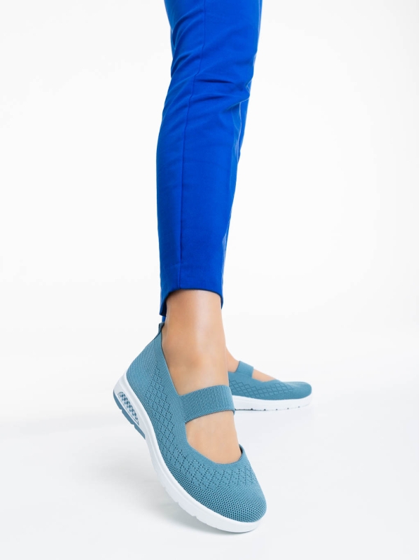 Дамски спортни обувки сини от текстилен материал Renora, 2 - Kalapod.bg