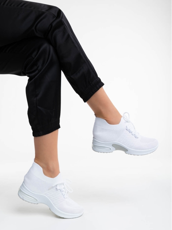 Дамски спортни обувки бели от текстилен материал Resma, 4 - Kalapod.bg