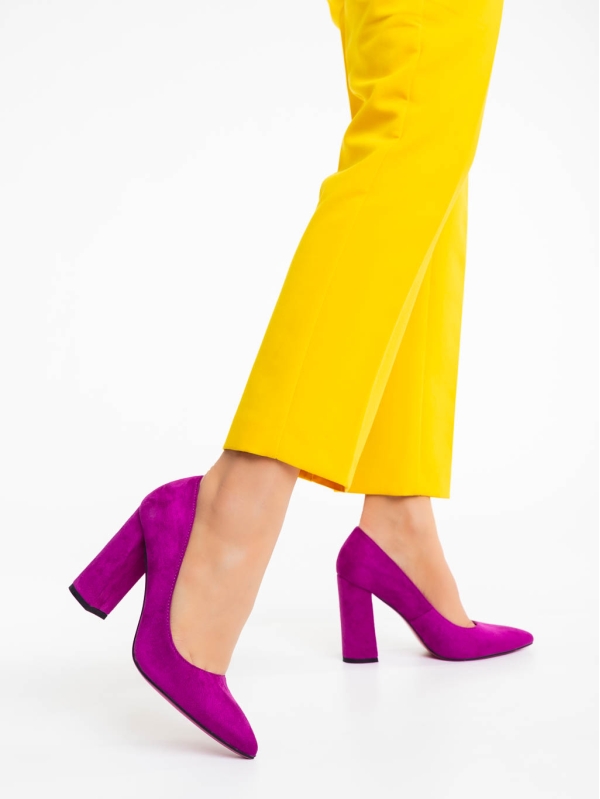 Дамски обувки с ток лилави от текстилен материал Tohura, 2 - Kalapod.bg
