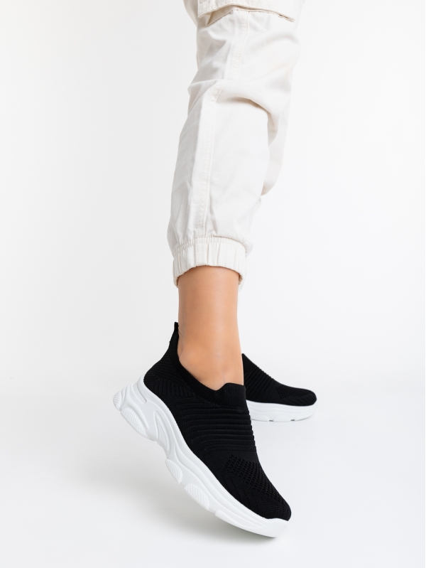Дамски спортни обувки черни от текстилен материал Sakura, 3 - Kalapod.bg