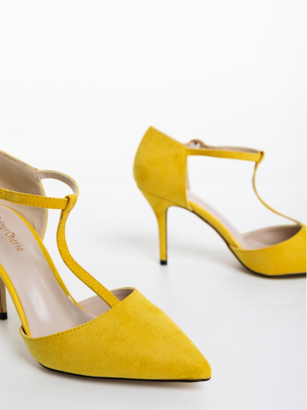 Дамски обувки с ток жълти от текстилен материал Giuls, 6 - Kalapod.bg