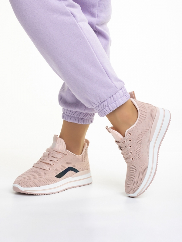 Дамски спортни обувки  розови  от текстилен материал  Lovella, 3 - Kalapod.bg
