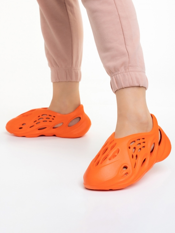 Дамски спортни обувки  оранжеви от полиуретан  Grania, 4 - Kalapod.bg