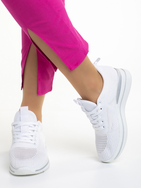 Дамски спортни обувки  бели от текстилен материал  Jelena, 4 - Kalapod.bg
