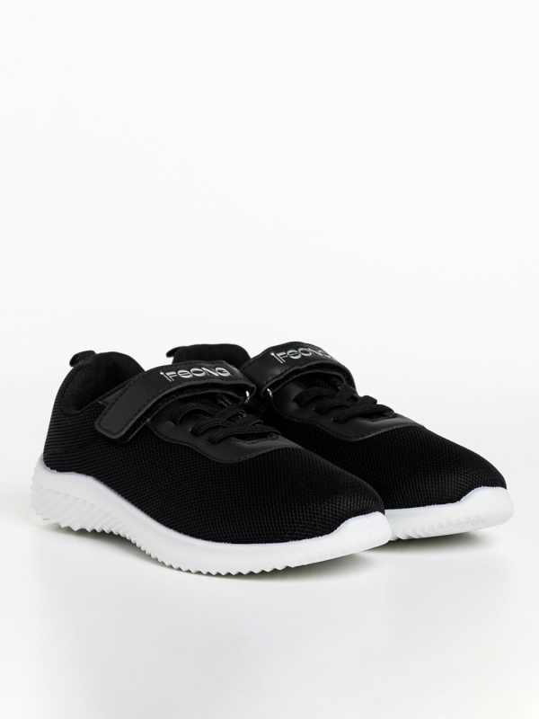 Детски спортни обувки  черни  от текстилен материал  Amie - Kalapod.bg