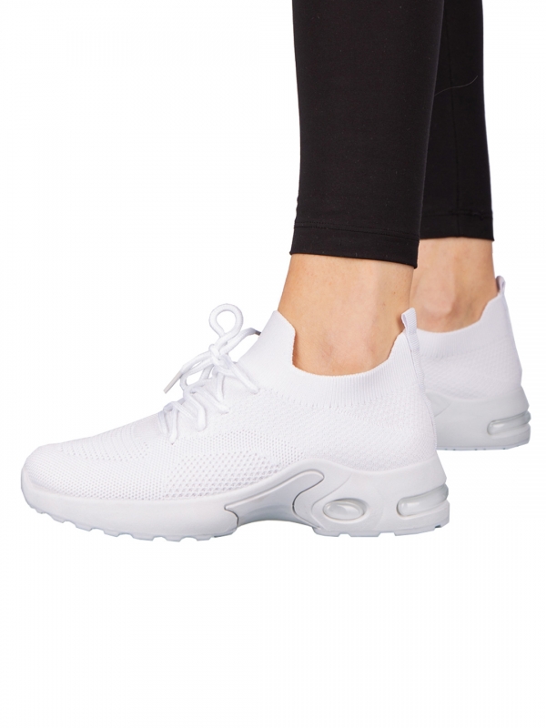 Дамски спортни обувки  бели  от текстилен материал  Fepa, 4 - Kalapod.bg
