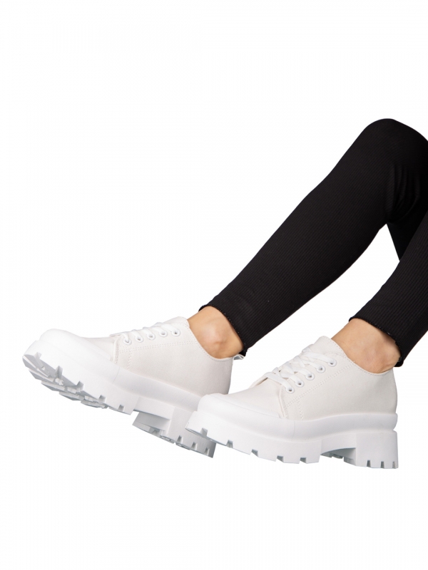Дамски спортни обувки бели  от текстилен материал  Genie, 4 - Kalapod.bg