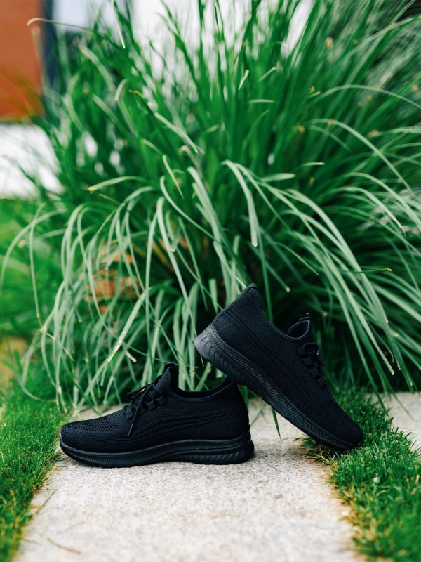 Мъжки спортни обувки черни от текстилен материал  Tomos - Kalapod.bg